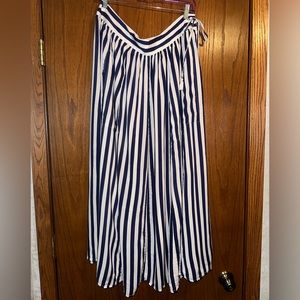 Striped midi skirt, New York & Company. Size XL.